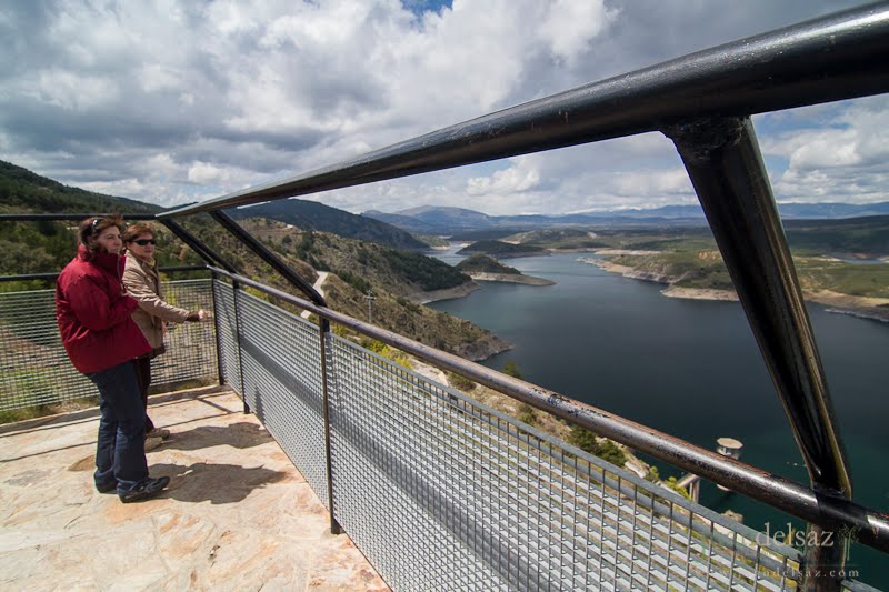 mirador el atazar.jpg